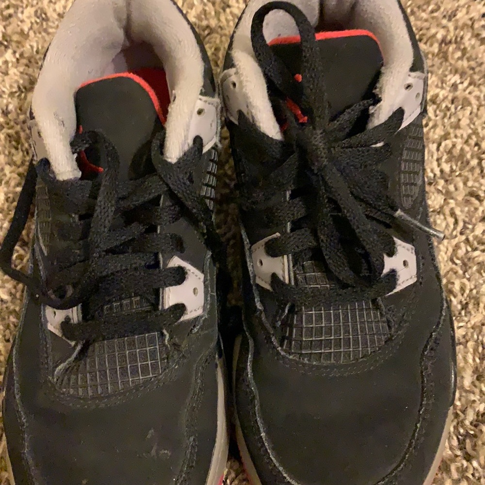 Air Jordan Retro 4 bred
